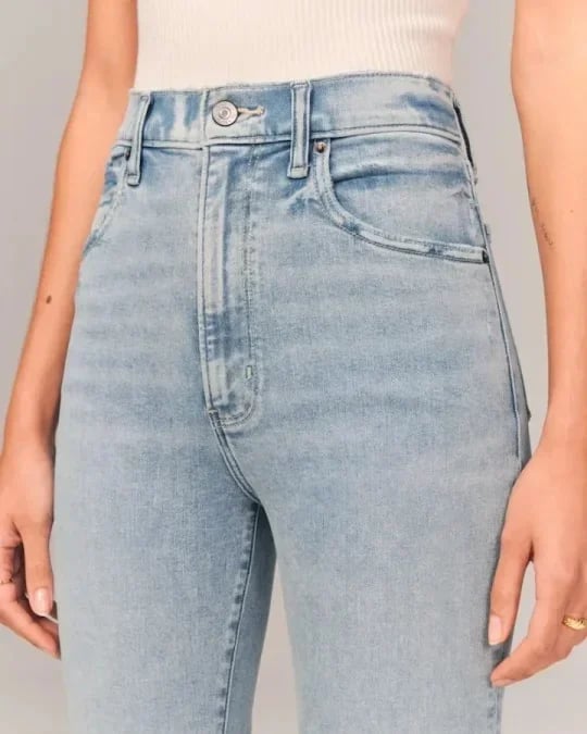 FlareJeans™ - Hochgeschlossene Jeans