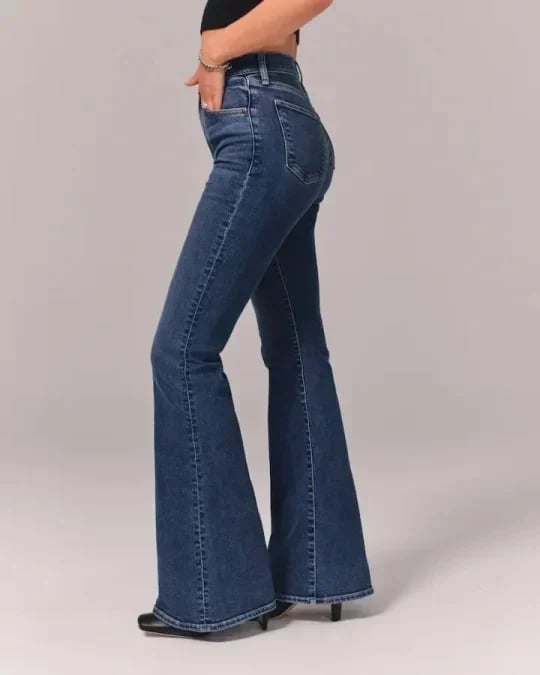 FlareJeans™ - Hochgeschlossene Jeans