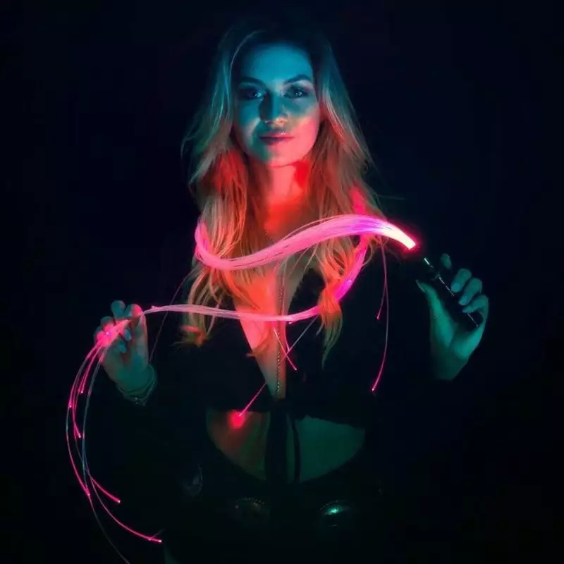 GlowWhip™ - Glühende Peitsche